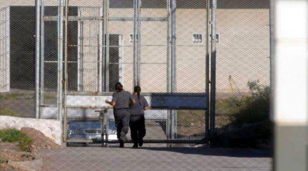 Penitenciarios sumariados en busca de apoyo legal