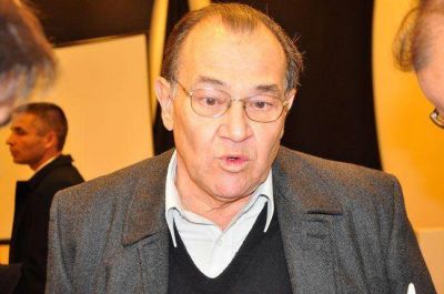 El ministro Rodr�guez recibi� a los Epifanio: "Para Borthiry, pegarme es un deporte"