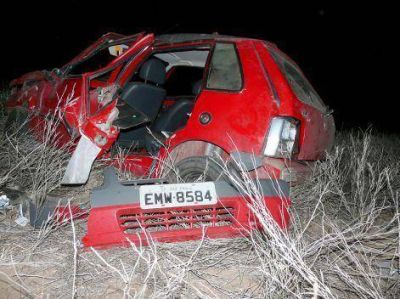 Volcaron cinco brasileros en la ruta 10