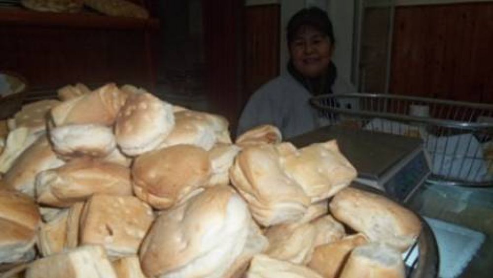 Tinogasta hizo punta y larg� la venta de pan a $10 el kilogramo