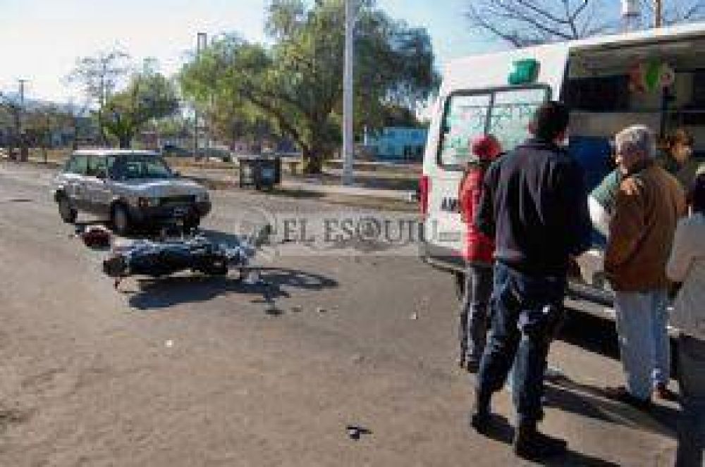 Motociclista en grave estado tras un violento derrape en la ruta 38