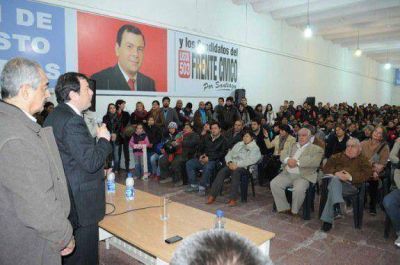 Zamora particip� de un multitudinario plenario