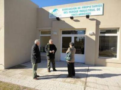 Candidatos de Uni�n Progresista, en el Parque Industrial