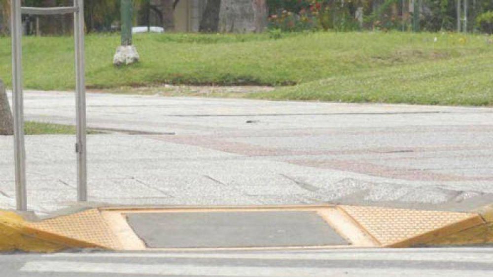 En agosto construir�n rampas para discapacitados en la calle San Mart�n