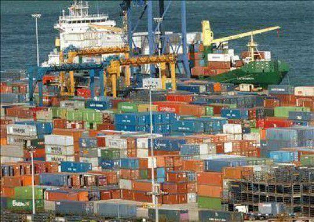 El primer semestre del a�o dej� un super�vit de U$S 4.954 millones