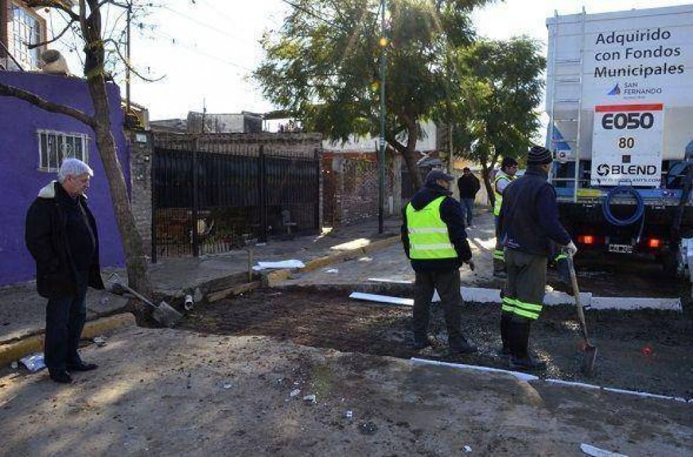 San Fernando adquiri� un cami�n hormigonero con fondos propios