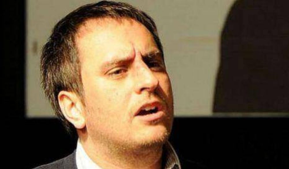 "El PRO s�lo se preocupa por cuestiones est�ticas"