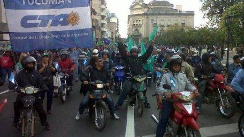 Estatales marchar�n �en moto y a pata por la dignidad�
