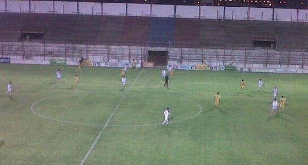 Uni�n perdi� en el debut del Cuadrangular de Corrientes