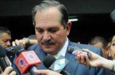 Alperovich: "Hace 10 a�os que la provincia no toma un cr�dito"