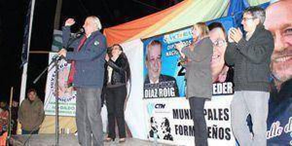 Intensa campa�a del oficialismo en capital