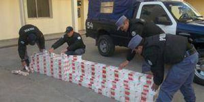 Secuestran gran cantidad de cigarrillos