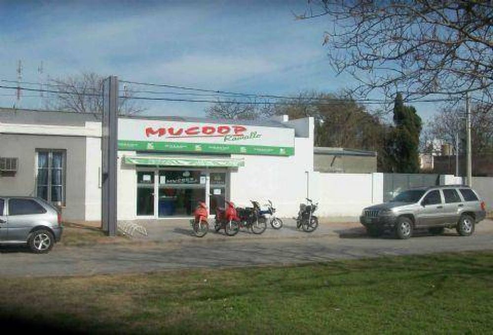 Robaron el supermercado Mucoop