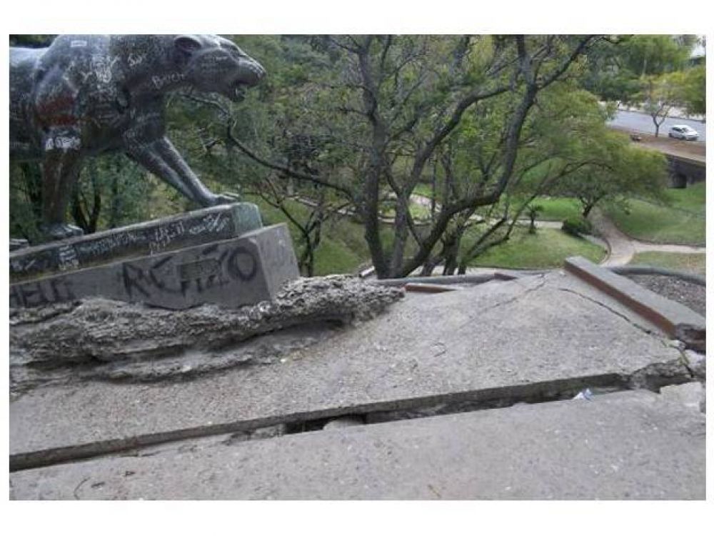 Restaurar�n 19 monumentos, esculturas y fuentes de agua de la capital entrerriana