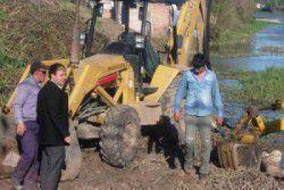 Contin�an las tareas de saneamiento de lagunas en el Area Metropolitana