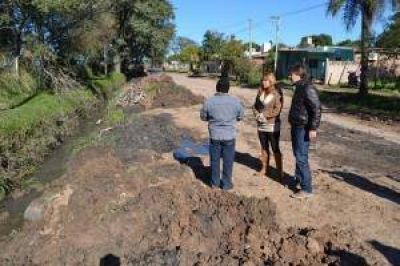 Refuerzan trabajos de desag�es en la zona sur