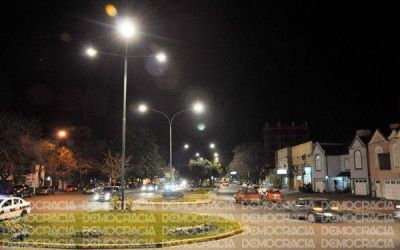 Contin�a la reconversi�n lum�nica en avenidas y calles de la Ciudad