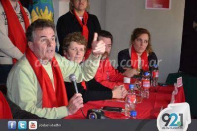 H�ctor Gay llegar� el jueves, por la tarde, a Pig��.