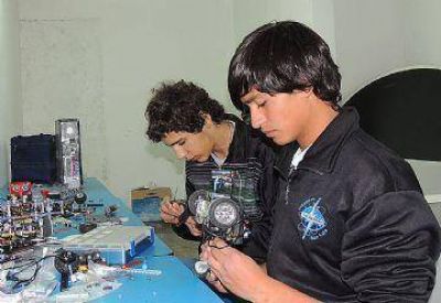 El taller de la ULP que atrapa a los chicos sanluise�os