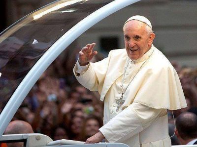 Un joven vendi� hasta la playstation para ir a ver al Papa
