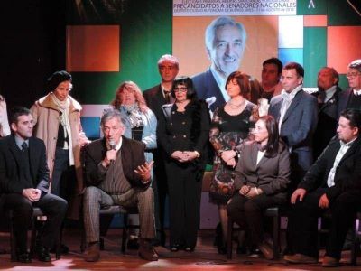 Alberto Rodr�guez Sa�: "Tenemos que escuchar a los dem�s, a la gente"