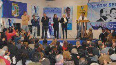 Multitudinario acto del FpV donde se exhort� a la activa militancia para defender el modelo