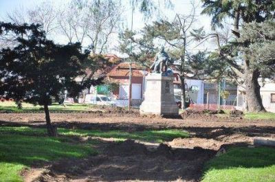 Avanzan los trabajos de remodelaci�n de la plaza Eusebio Marcilla