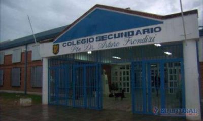 Alumno apu�alado: buscan a un chico que le dio la navaja al agresor