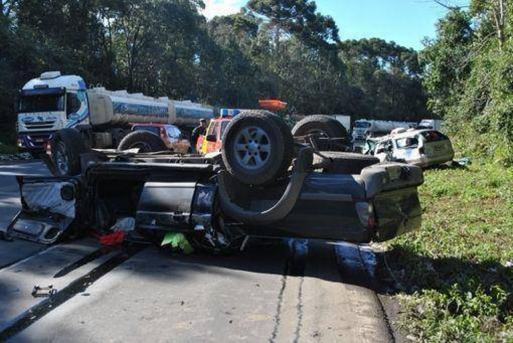 Empresario de Ober� y matrimonio brasile�o murieron en un accidente cerca de Curitiba