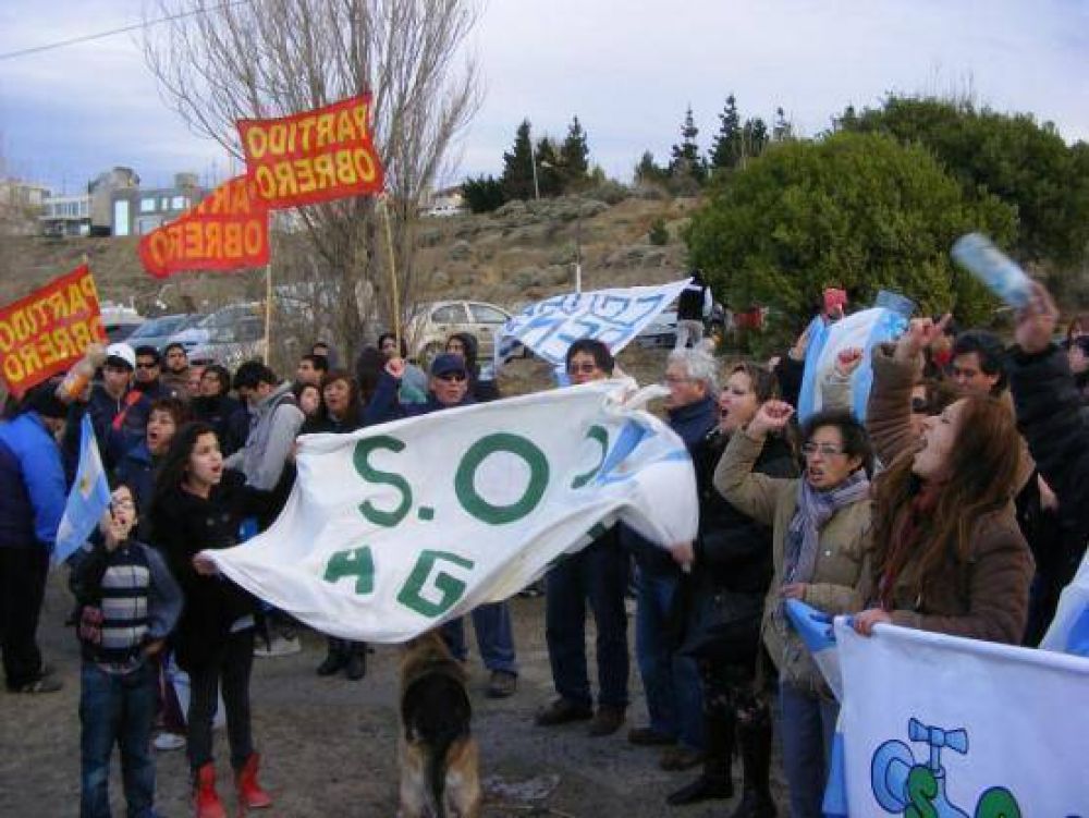 Cortaron la ruta N� 3 para exigir las obras para tener agua