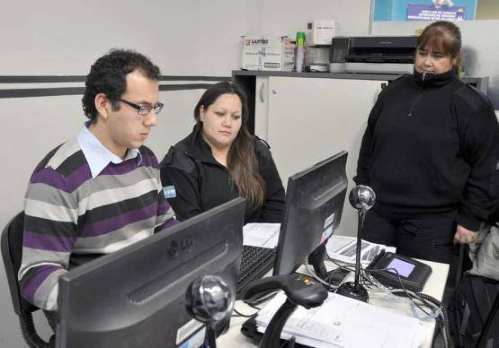 Tr�nsito trabaja para normalizar servicio de licencia