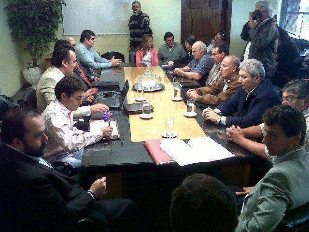 Paritarias: la Intersindical no quiere sumas en �negro� en el salario