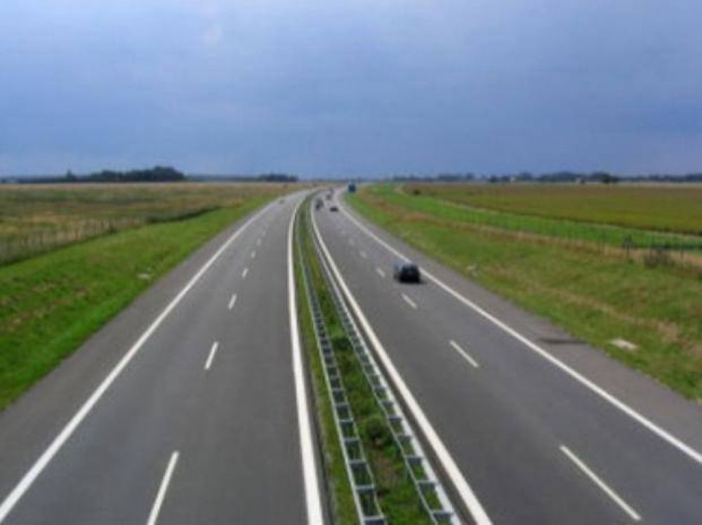 Dos muertos al despistarse una camioneta en la autopista a Buenos Aires