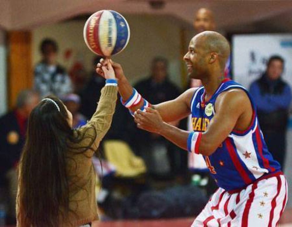 La magia de los Globetrotters deslumbr� a los puntanos