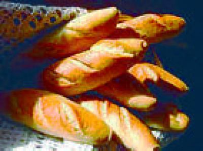 Desde hoy una panader�a de la Feria ofrecer� el kilo de pan a $8