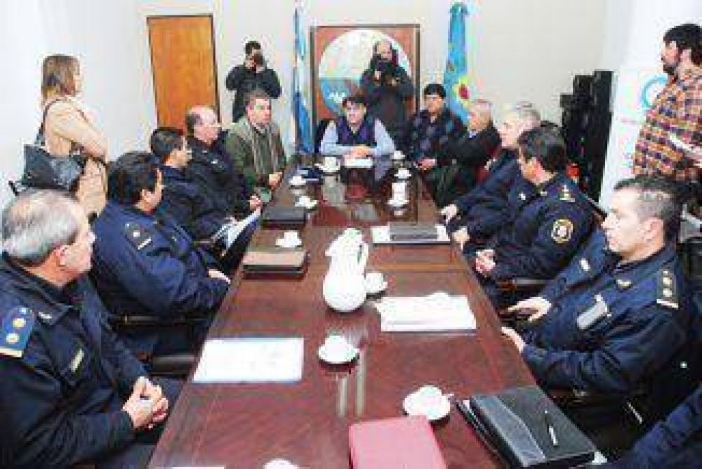 Reuni�n del Intendente con comisarios: aseguraron que mejor� la seguridad