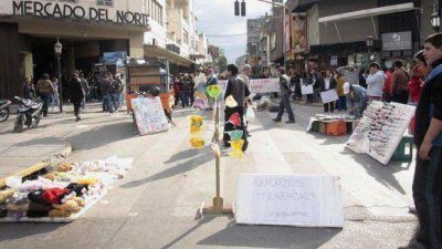 Se tensa el conflicto entre el municipio y los ambulantes