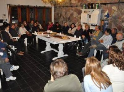 Precandidatos del MV y S�nchez se reunieron con manzaneras