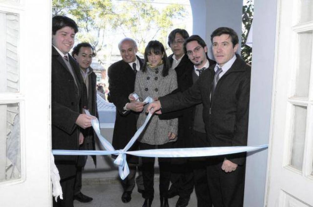 La C�mpora en pleno respald� al alperovichismo