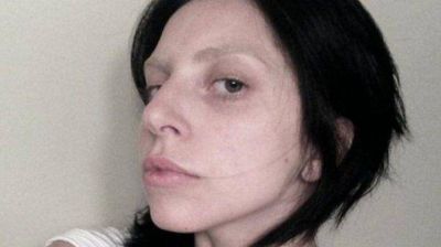 Lady Gaga "desnud�" su cara para hacer un anuncio   