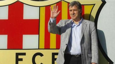 Martino lleg� a Barcelona y los hinchas de Newell's aportaron calor