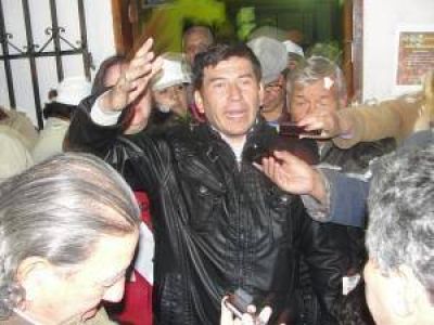 Jara se autoproclam� ganador en las elecciones del Suoem