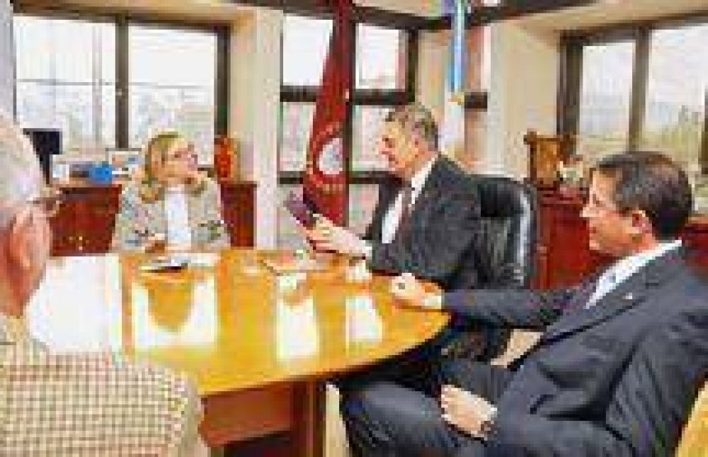 Los Ministros Loutaif y Ovejero recibieron a la Embajadora de Israel en Argentina