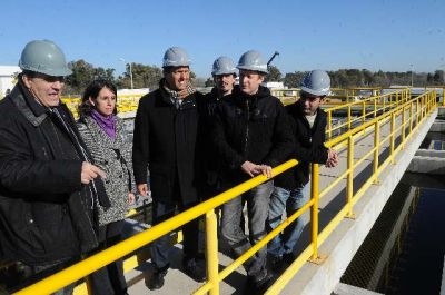 Insaurralde y Scioli en la planta potabilizadora de Aysa en Tigre