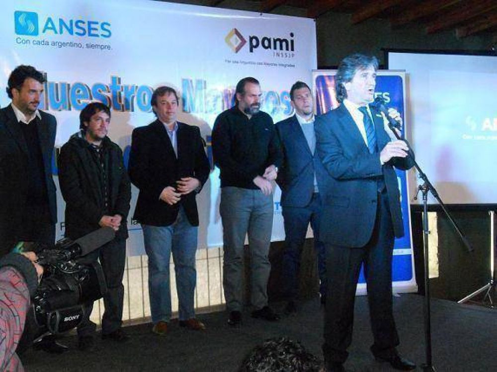 PAMI Y ANSES JUNTO A MARIANO CASCALLARES EN ALMIRANTE BROWN