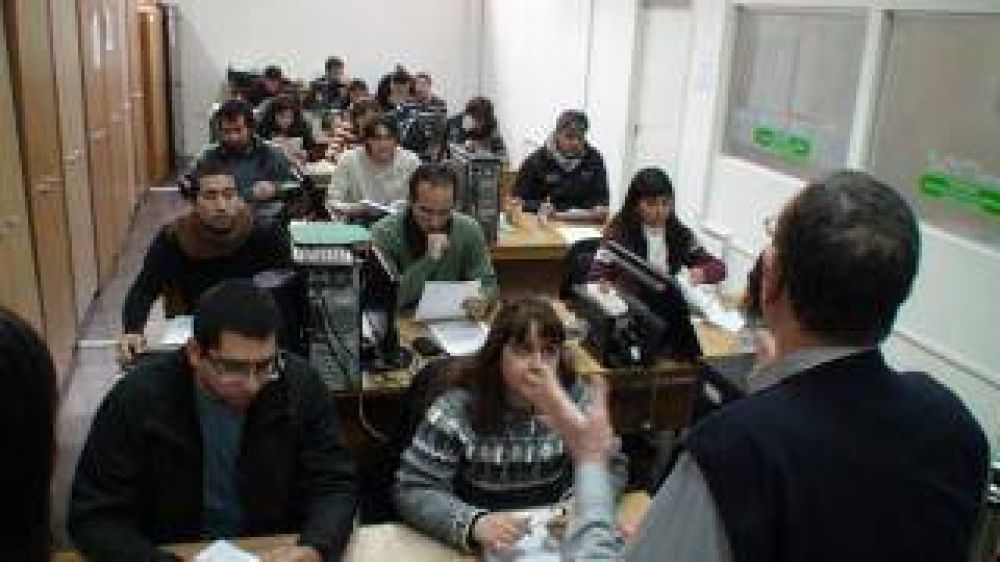 La UTC capacit� a personal de la Miner�a