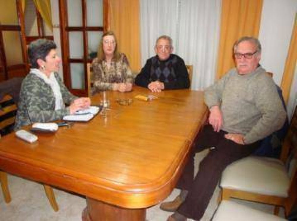 Uni�n Progresista se reuni� con la Junta Vecinal de Barrio Boca