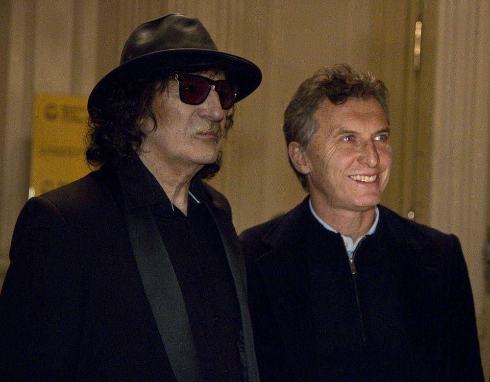 Macri distingui� a Charly Garc�a como Embajador Cultural de la Ciudad
