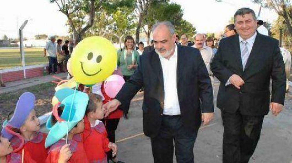 Destinan $5 millones a viviendas y pavimento