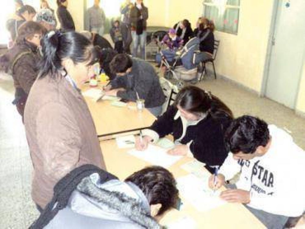 Comenz� a distribuirse la garrafa social